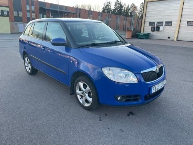 Blå Begagnad 2008 Skoda Fabia Kombi | 34 900 kr (Marknadspris) - Bild 1/4