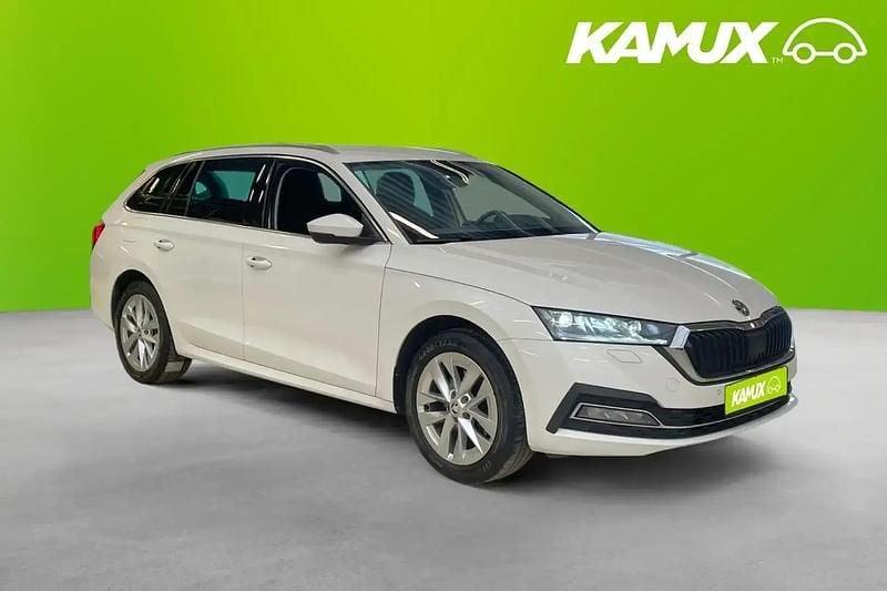 Begagnad Skoda Octavia Style 204 HK (150 kW) 2022 Vit Kombi