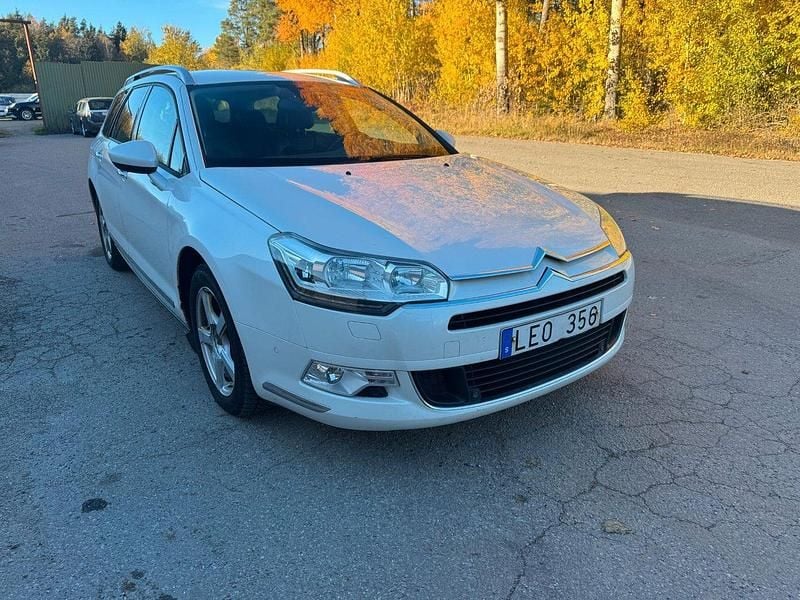 Vit Begagnad 2010 Citroën C5 Kombi | 17 900 kr (Bra pris) - Bild 1/4
