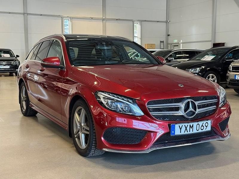 Begagnad Mercedes C220 AMG 170 HK (125 kW) 2017 Röd Kombi