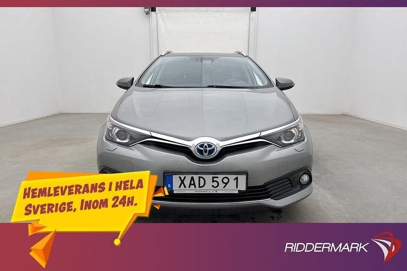 Begagnad Toyota Auris Hybrid Active 136 HK (100 kW) 2015 Lgrå Kombi