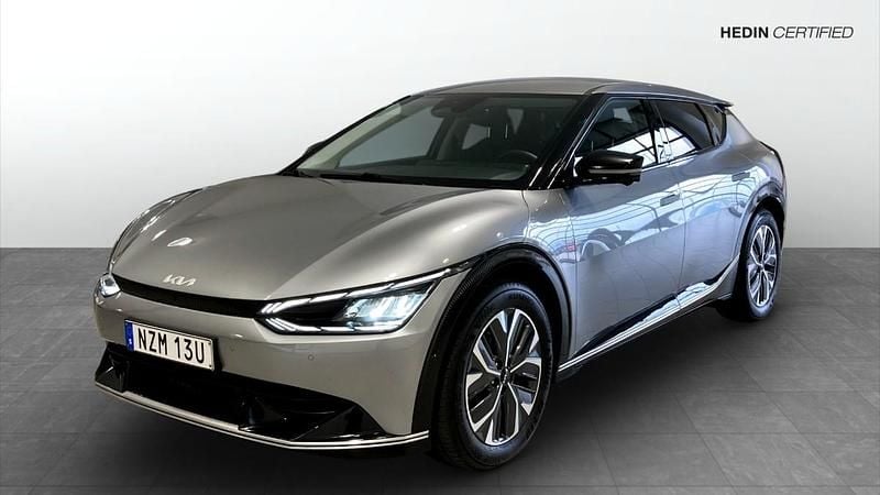 Grå (grey) Begagnad 2022 Kia EV6 Plus SUV | 399 500 kr - Bild 1/4