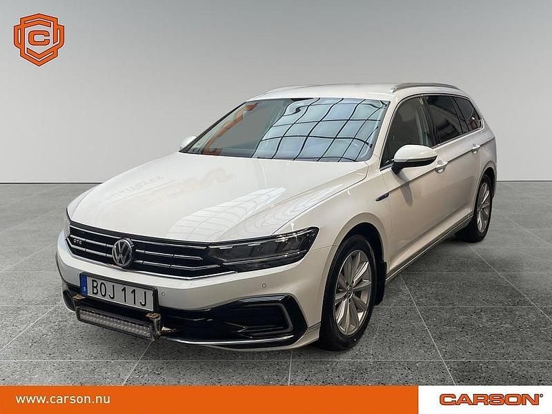 Begagnad VW Passat GTE 218 HK (160 kW) 2020 Vit Kombi
