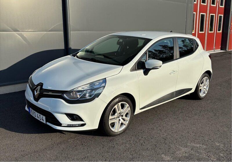 Vit Begagnad 2019 Renault Clio IV Zen Halvkombi | 99 000 kr (Marknadspris) - Bild 1/4