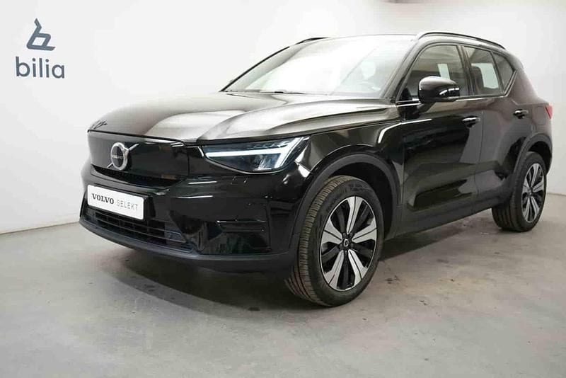 Svart Begagnad 2023 Volvo XC40 Single Motor SUV | 329 900 kr - Bild 1/1