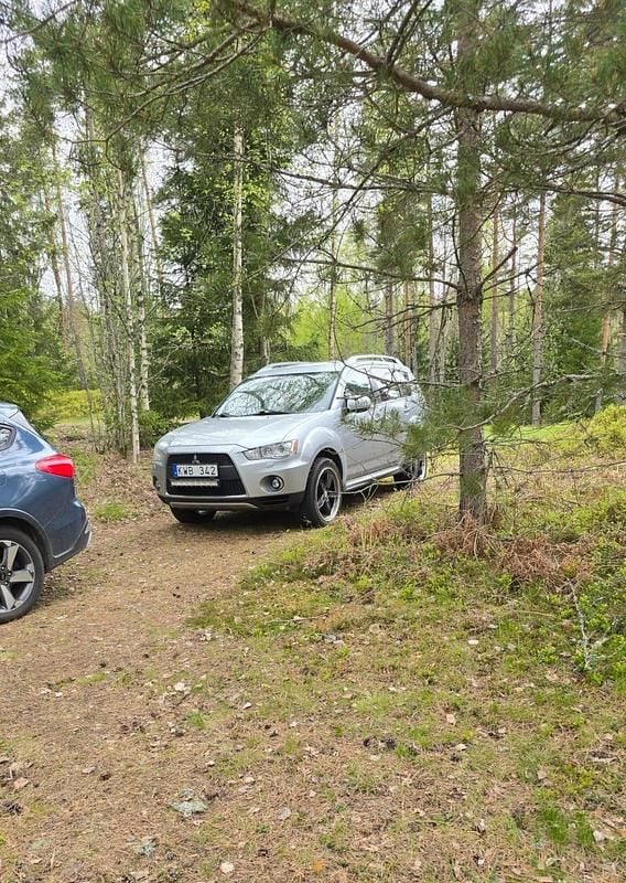 Begagnad 2010 Mitsubishi Outlander SUV | 54 000 kr (Marknadspris) - Bild 1/1