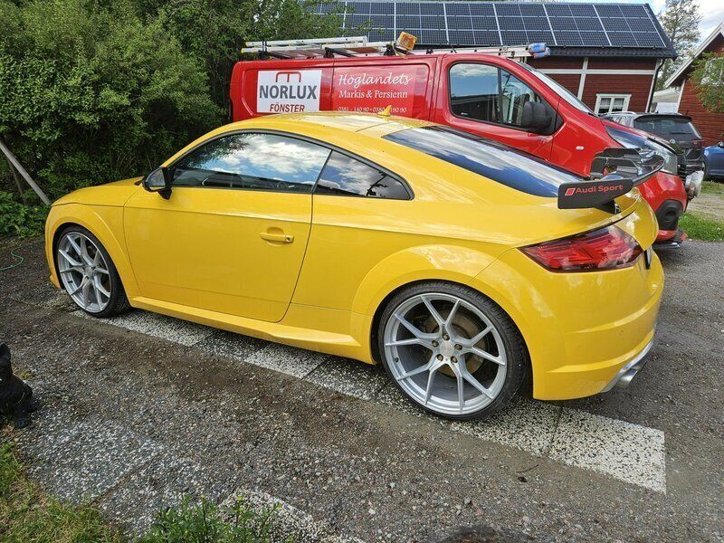 Gul Begagnad 2015 Audi TTS Sportkupé | 329 000 kr - Bild 1/3