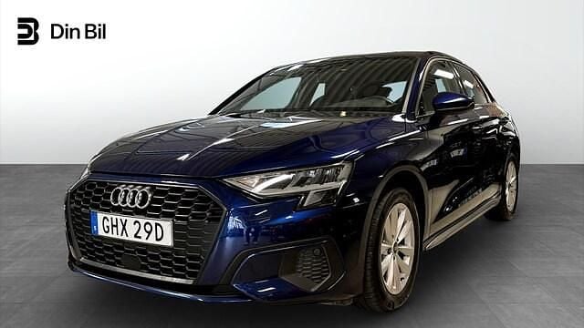 Navarrablå metallic Begagnad 2022 Audi A3 Proline | 229 000 kr (Marknadspris) - Bild 1/4