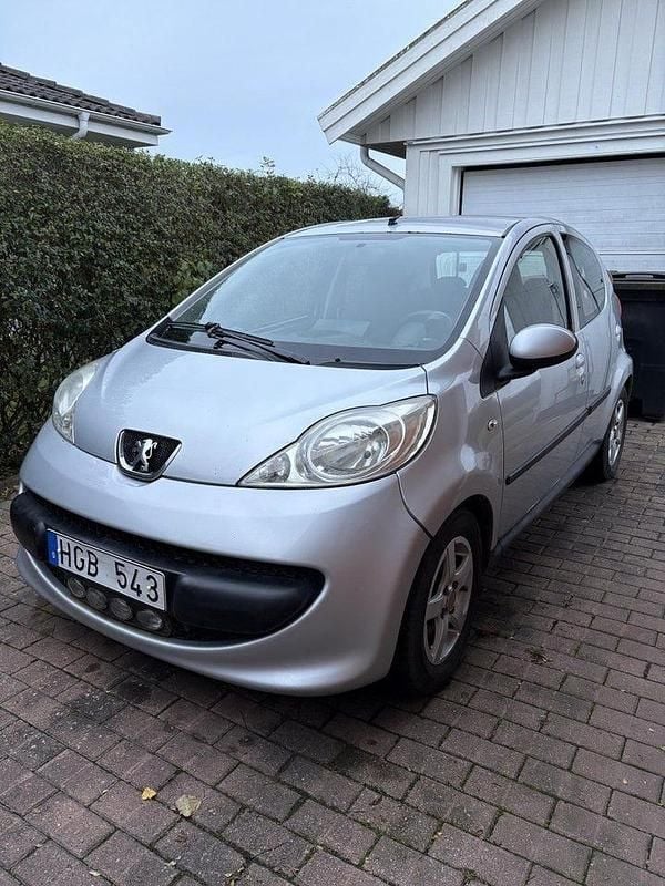 Begagnad 2008 Peugeot 107 Halvkombi | 25 500 kr (Marknadspris) - Bild 1/4