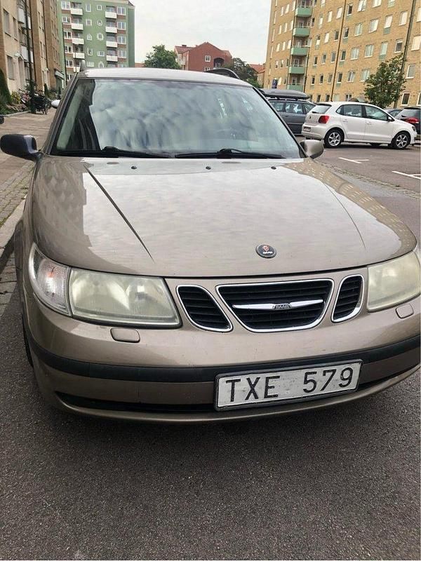 Brun Begagnad 2003 Saab 9-5 Linear Kombi | 14 900 kr (Marknadspris) - Bild 1/4