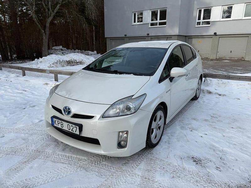 Begagnad Toyota Prius 136 HK (100 kW) 2010 Halvkombi