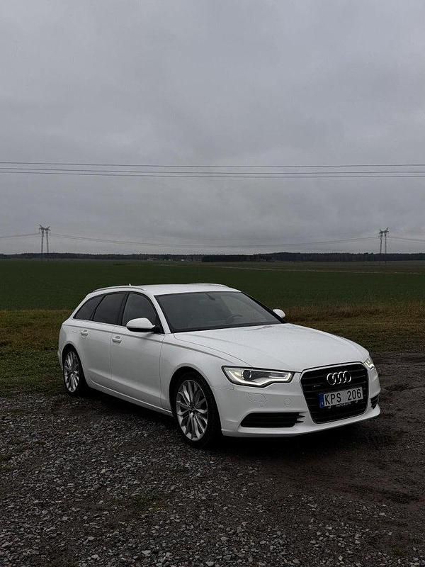 Vit Begagnad 2012 Audi A6 Kombi | 145 000 kr (Marknadspris) - Bild 1/4