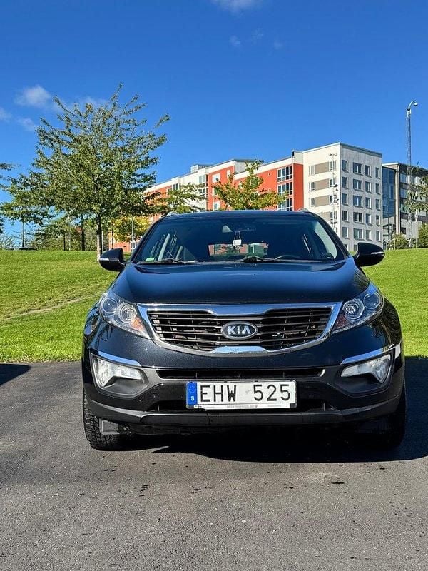 Svart Begagnad 2012 Kia Sportage EX SUV | 119 900 kr (Lite dyr) - Bild 1/4