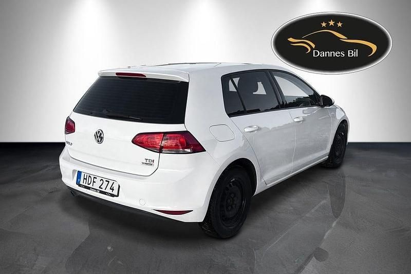 Begagnad VW Golf VII 110 HK (80 kW) 2015 Vit Halvkombi