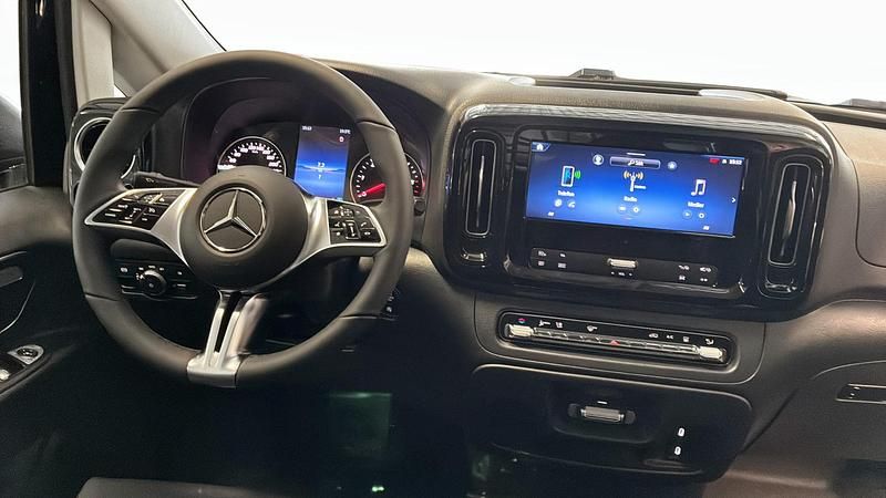 Ny Mercedes Vito 163 HK (119 kW) 2025 Svart Van