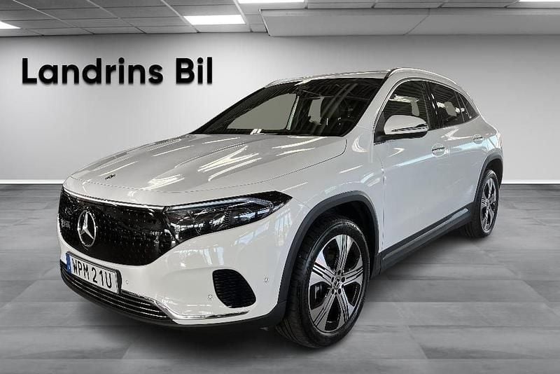 Vit Begagnad 2024 Mercedes EQA250+ Advanced Plus SUV | 479 900 kr (Bra pris) - Bild 1/4