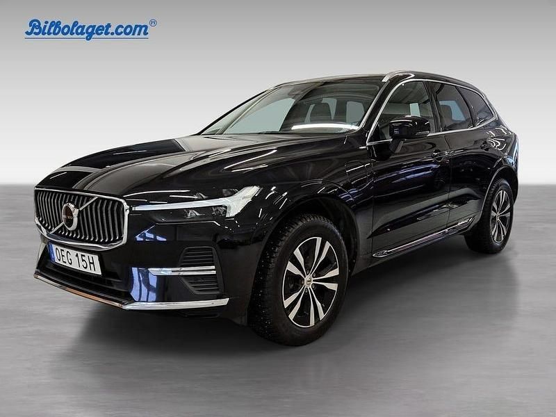 Begagnad Volvo XC60 Plus 350 HK (257 kW) 2023 Svart SUV
