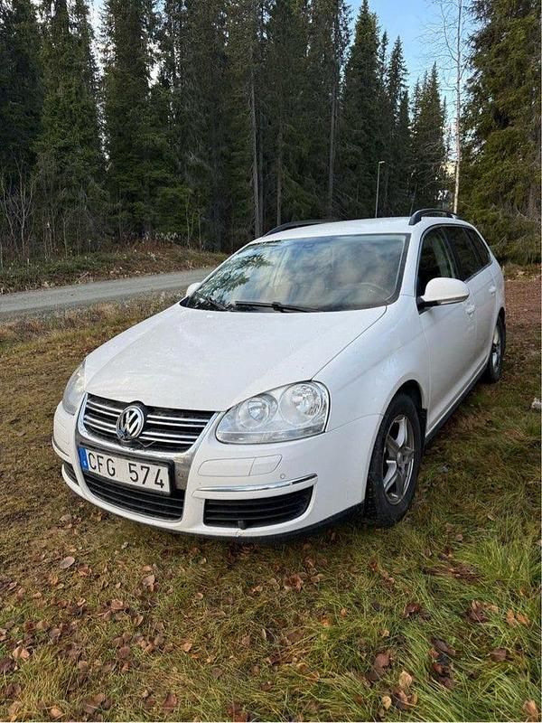 Begagnad 2009 VW Golf VI Kombi | 20 000 kr (Marknadspris) - Bild 1/4