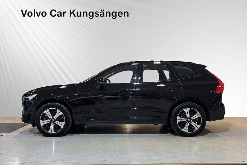 Svart Begagnad 2023 Volvo XC60 Plus SUV | 529 900 kr (Marknadspris) - Bild 1/2