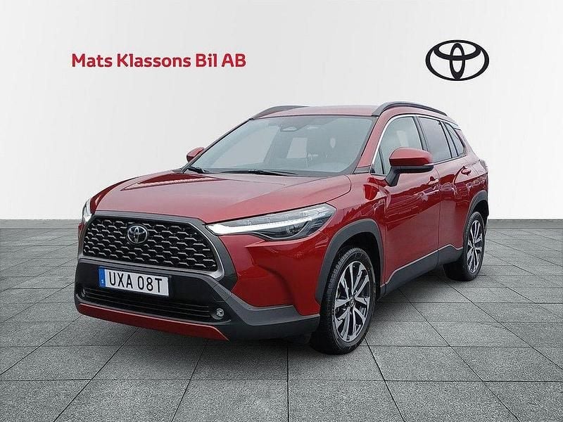 Röd Begagnad 2025 Toyota Corolla Cross Executive SUV | 409 000 kr (Lite dyr) - Bild 1/4