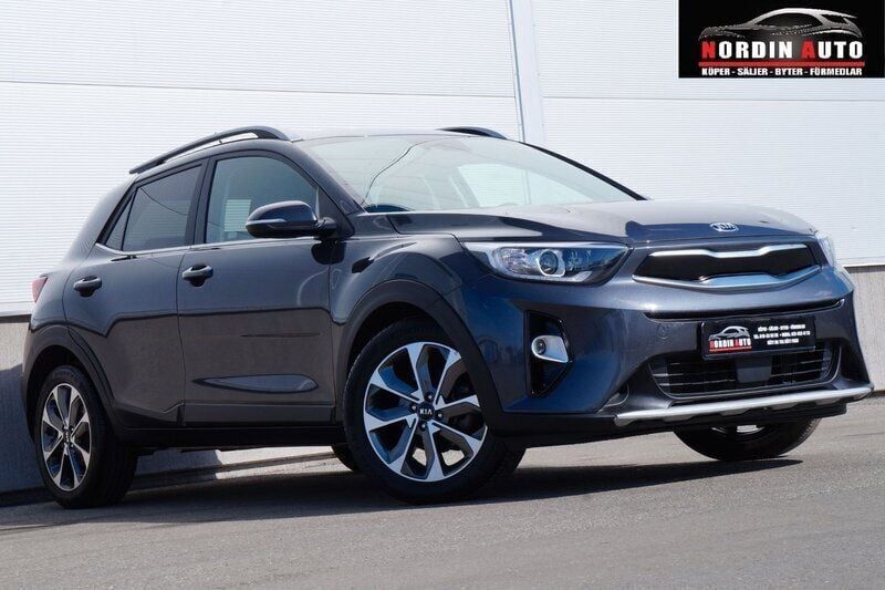 Grå Begagnad 2019 Kia Stonic Advance SUV | 189 900 kr (Marknadspris) - Bild 1/4