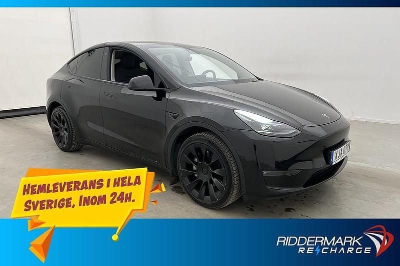Begagnad Tesla Model Y Long Range AWD 378 kW (514 HK) 2022 Svart SUV