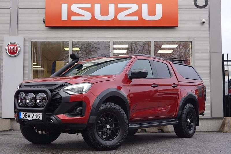 Röd Begagnad 2024 Isuzu D-Max Pickup | 837 375 kr - Bild 1/4