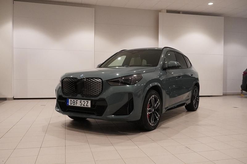 Begagnad BMW iX1 230 kW (313 HK) 2026 Grön SUV