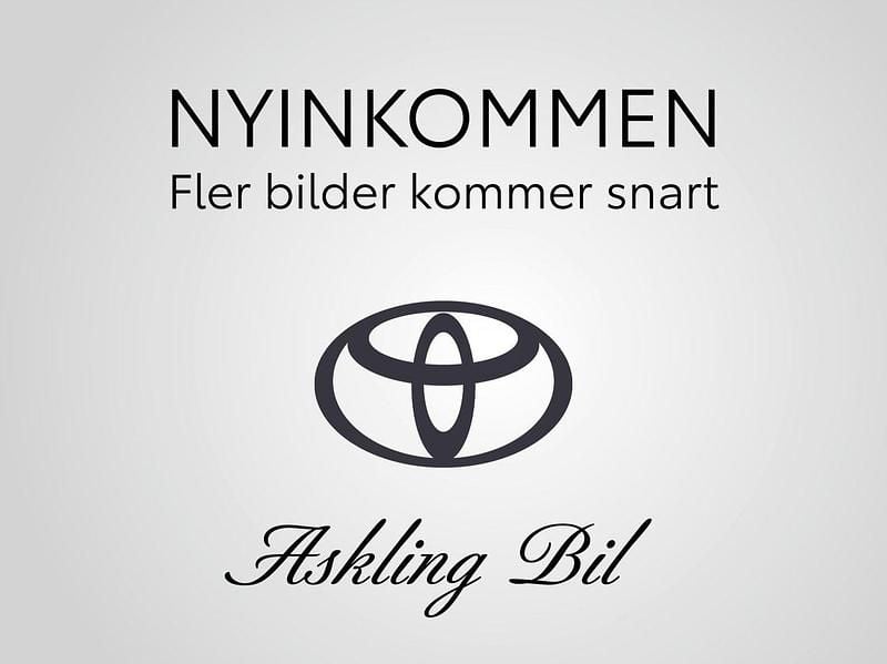 Silver Begagnad 2017 Toyota RAV4 Hybrid Executive SUV | 235 000 kr (Marknadspris) - Bild 1/1