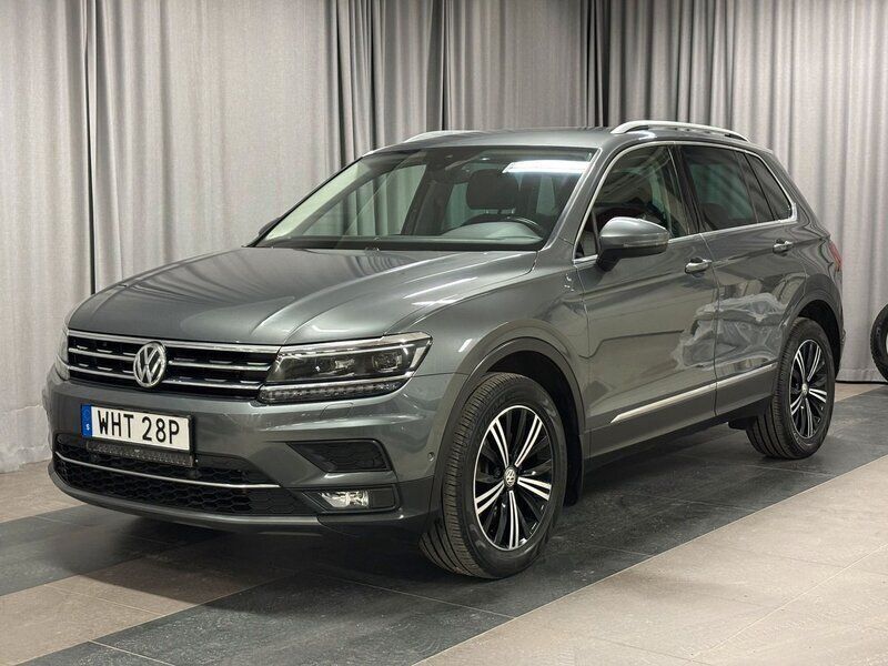 Grå Begagnad 2019 VW Tiguan GT SUV | 269 900 kr (Marknadspris) - Bild 1/4