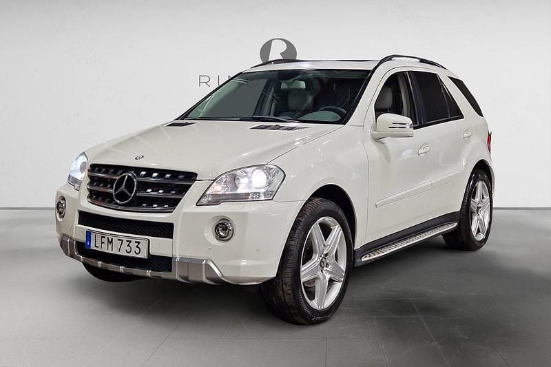 Vit Begagnad 2011 Mercedes ML350 AMG SUV | 119 900 kr (Superpris) - Bild 1/3