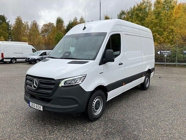 Vit (white) Begagnad 2024 Mercedes E-Sprinter Van | 1 049 240 kr - Bild 1/4