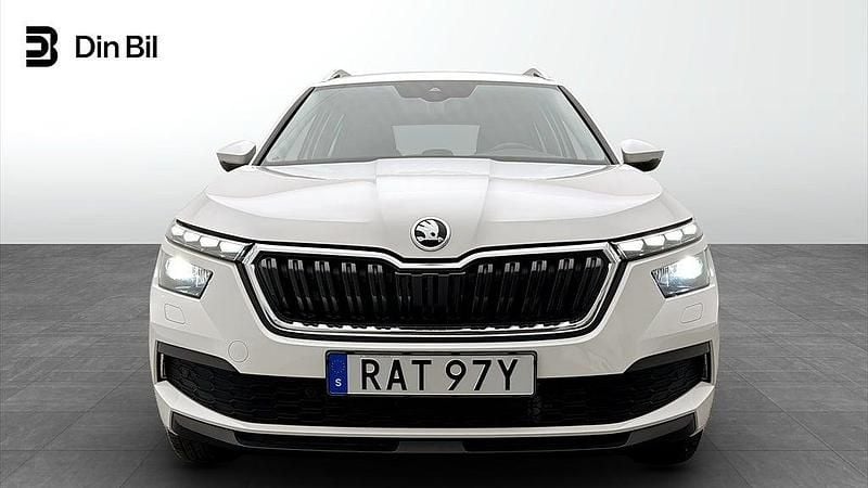 Begagnad Skoda 110 R Style 110 HK (80 kW) 2023 Vit Halvkombi