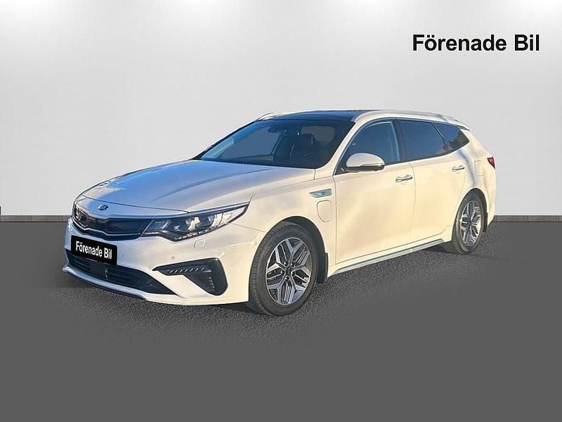 Vit Begagnad 2020 Kia Optima Hybrid Sport Sedan | 239 900 kr (Marknadspris) - Bild 1/4
