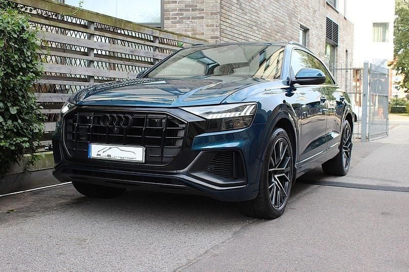 Blå Begagnad 2018 Audi Q8 S-Line SUV | 589 000 kr (Lite dyr) - Bild 1/4