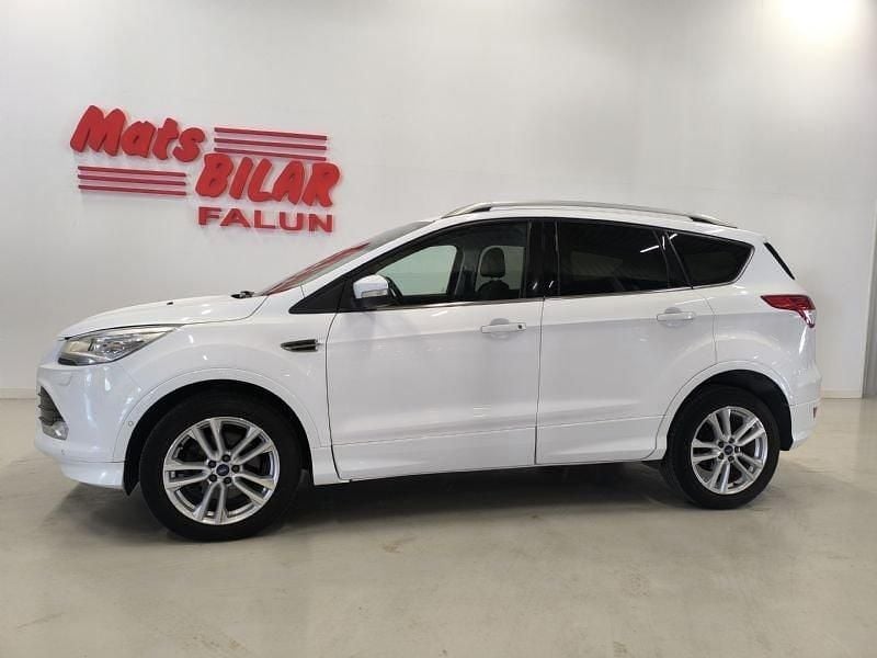 Vit Begagnad 2015 Ford Kuga Titanium X SUV | 149 900 kr (Dyr) - Bild 1/4