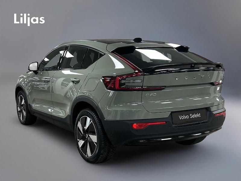 Begagnad Volvo C40 Plus 185 kW (252 HK) 2023 Grön SUV