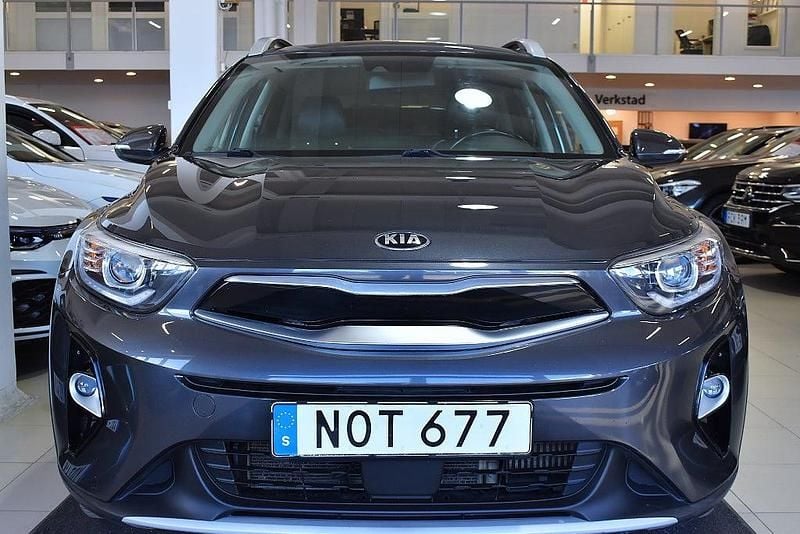 Begagnad Kia Stonic Advance 120 HK (88 kW) 2018 Platinum graphite metallic SUV
