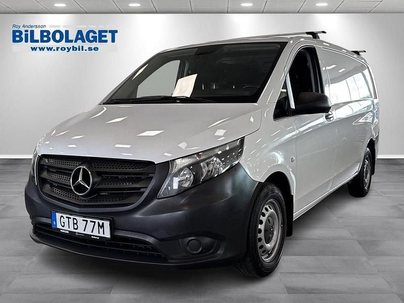 Vit Begagnad 2019 Mercedes Vito Minibuss | 274 875 kr (Marknadspris) - Bild 1/4
