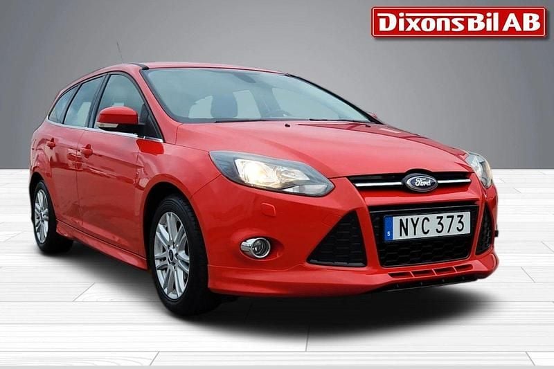 Röd Begagnad 2013 Ford Focus Titanium Kombi | 59 900 kr (Marknadspris) - Bild 1/4