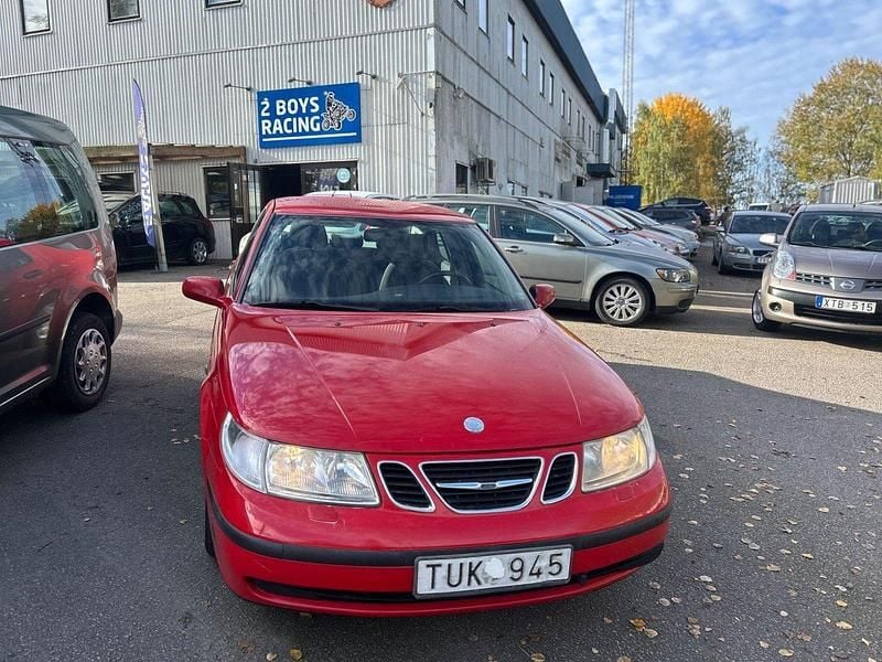 Röd Begagnad 2003 Saab 9-5 Linear Sedan | 19 500 kr (Marknadspris) - Bild 1/4