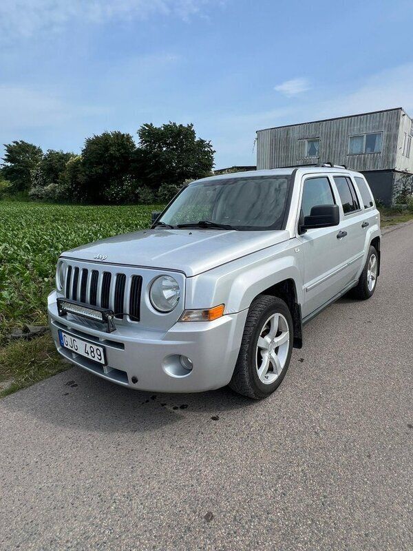 Silver Begagnad 2008 Jeep Patriot SUV | 49 900 kr - Bild 1/4