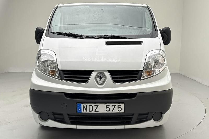 Begagnad Renault Trafic 115 HK (84 kW) 2013 Vit Minibuss