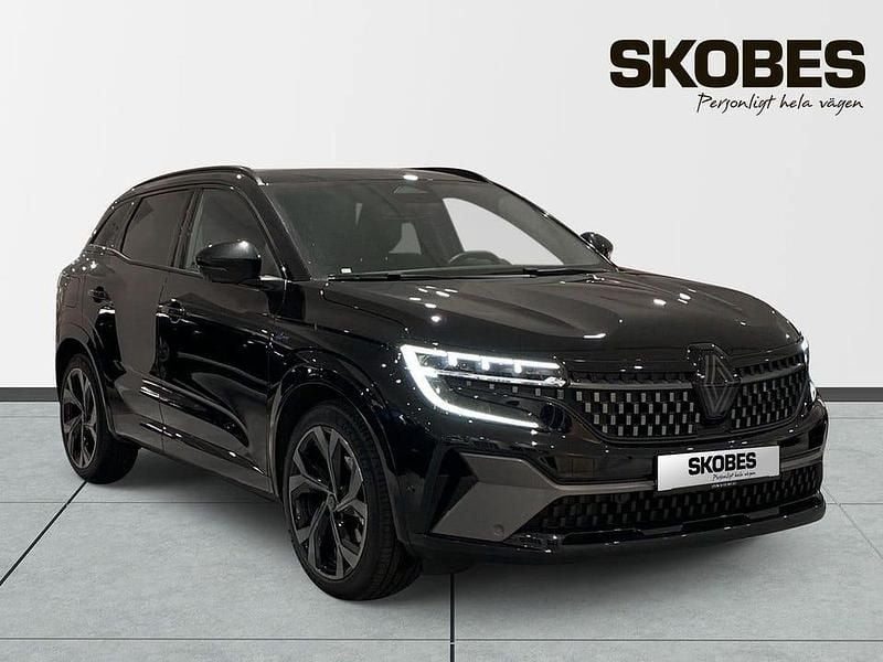 Svart Begagnad 2025 Renault Austral Iconic SUV | 399 400 kr (Superpris) - Bild 1/3