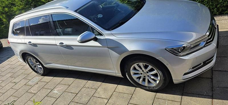 Silver Begagnad 2016 VW Passat Kombi | 97 000 kr (Marknadspris) - Bild 1/4