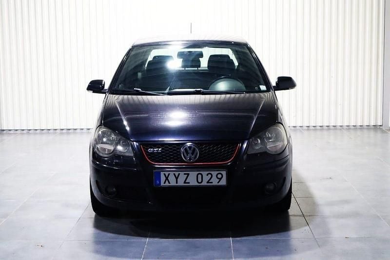 Begagnad VW Polo GTI 150 HK (110 kW) 2006 Svart Halvkombi