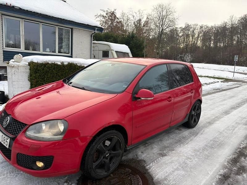 Begagnad 2005 VW Golf IV GTI Halvkombi | 35 000 kr (Marknadspris) - Bild 1/4