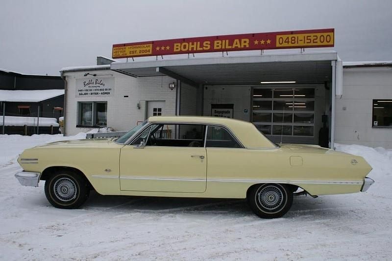 Gul Begagnad 1963 Chevrolet Impala Sedan | 275 000 kr - Bild 1/4