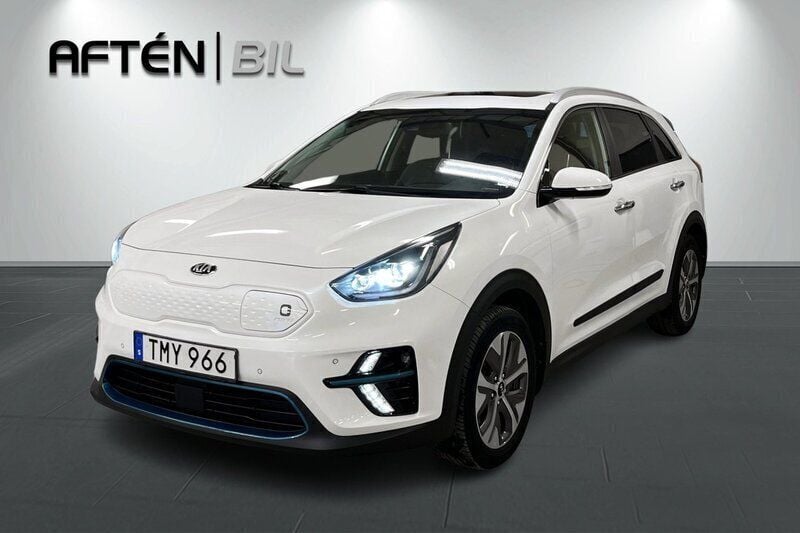 Vit Begagnad 2018 Kia e-Niro Advance SUV | 214 900 kr (Marknadspris) - Bild 1/3