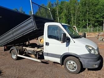 Vit Begagnad 2013 Iveco Daily | 199 000 kr - Bild 1/4
